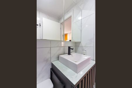 Banheiro  de apartamento para alugar com 1 quarto, 24m² em Bonfim, Osasco
