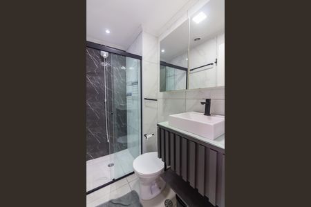 Banheiro  de apartamento para alugar com 1 quarto, 24m² em Bonfim, Osasco