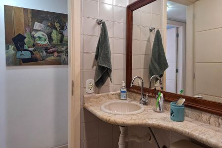 Apartamento à venda com 80m², 2 quartos e 2 vagasBanheiro Social