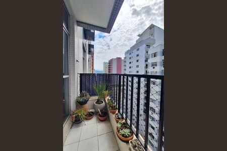 Apartamento à venda com 80m², 2 quartos e 2 vagasSala