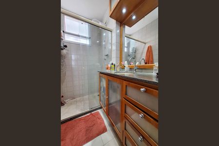 Apartamento à venda com 80m², 2 quartos e 2 vagasBanheiro da Suíte 1