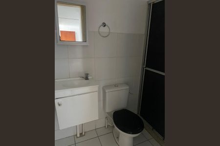 Banheiro de apartamento à venda com 2 quartos, 42m² em Duque de Caxias, São Leopoldo