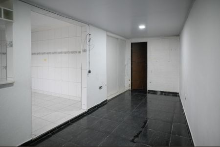 Sala de casa para alugar com 1 quarto, 80m² em Vila Liviero, São Paulo