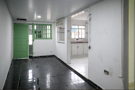 Sala de casa para alugar com 1 quarto, 80m² em Vila Liviero, São Paulo