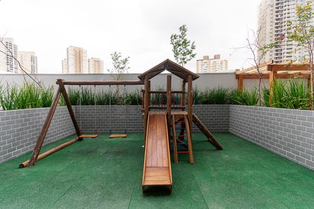 Apartamento à venda com 60m², 3 quartos e 1 vaga Apartamento à venda com 60m², 3 quartos e 1 vagaÁrea comum - Playground