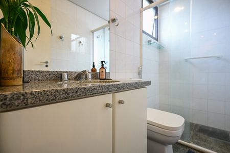 Apartamento para alugar com 185m², 3 quartos e 3 vagasBanheiro Suíte 2