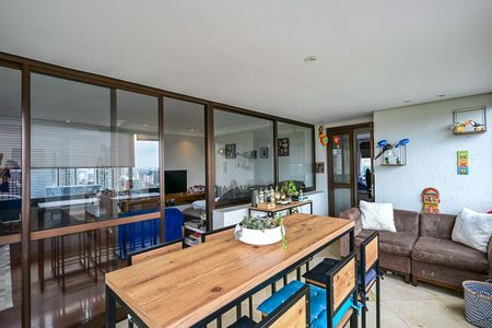 Apartamento para alugar com 185m², 3 quartos e 3 vagasVaranda