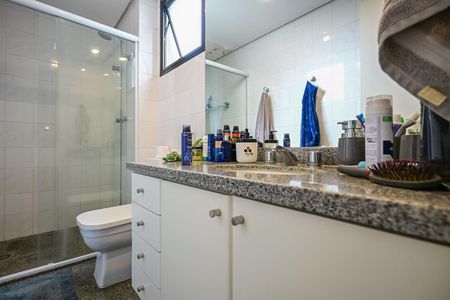 Apartamento para alugar com 185m², 3 quartos e 3 vagasBanheiro Suíte 1