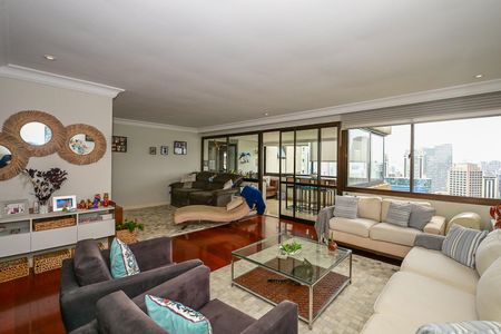Sala de apartamento para alugar com 3 quartos, 185m² em Real Parque, São Paulo