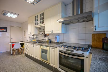 Apartamento para alugar com 185m², 3 quartos e 3 vagasCozinha