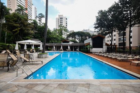 Apartamento para alugar com 185m², 3 quartos e 3 vagasPiscina