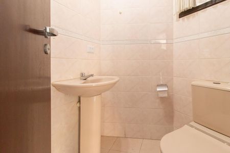 Casa de condomínio para alugar com 175m², 4 quartos e 2 vagasLavabo