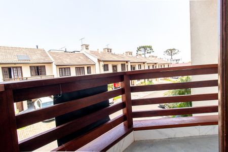 Casa de condomínio para alugar com 175m², 4 quartos e 2 vagasSacada