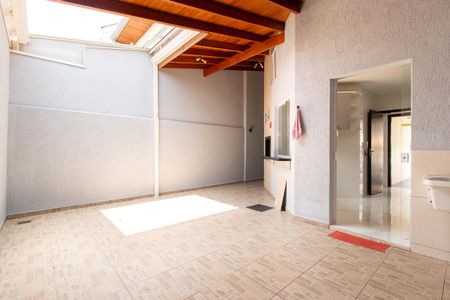 Casa de condomínio para alugar com 175m², 4 quartos e 2 vagasÁrea comum - Churrasqueira