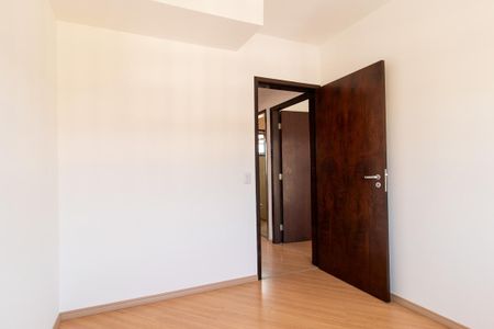 Casa de condomínio para alugar com 175m², 4 quartos e 2 vagasQuarto 1