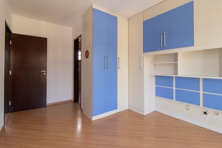 Casa de condomínio para alugar com 175m², 4 quartos e 2 vagasQuarto 2 - Suíte 1