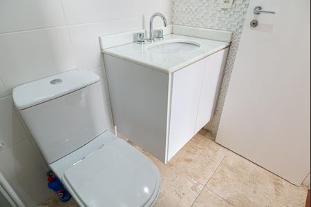 Apartamento à venda com 74m², 3 quartos e 1 vagaBanheiro da Suíte