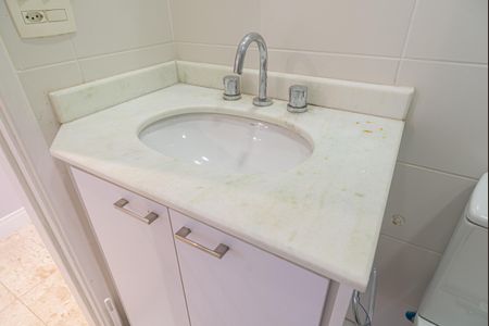 Apartamento à venda com 74m², 3 quartos e 1 vagaBanheiro 2