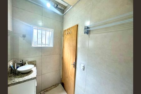 Casa para alugar com 40m², 1 quarto e 1 vagaÁrea de Serviço