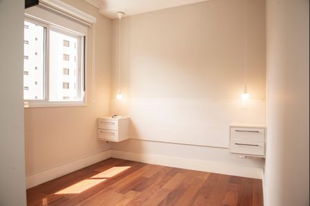 Apartamento para alugar com 100m², 3 quartos e 2 vagasSuíte
