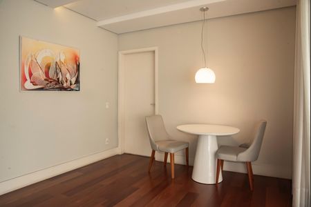 Sala de apartamento para alugar com 3 quartos, 100m² em Chácara Inglesa, São Paulo