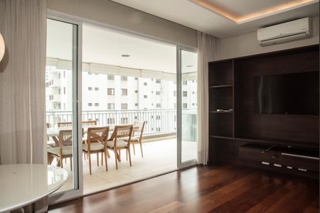 Sala de apartamento para alugar com 3 quartos, 100m² em Chácara Inglesa, São Paulo