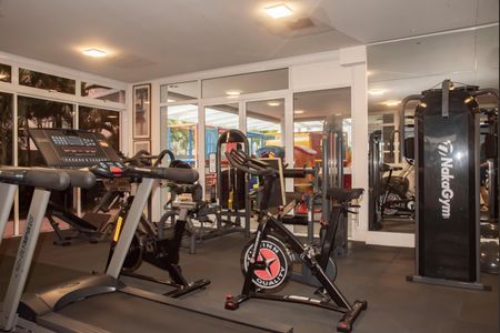 Apartamento para alugar com 100m², 3 quartos e 2 vagasÁrea comum - Academia