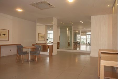 Apartamento para alugar com 100m², 3 quartos e 2 vagasÁrea comum - Salão de festas