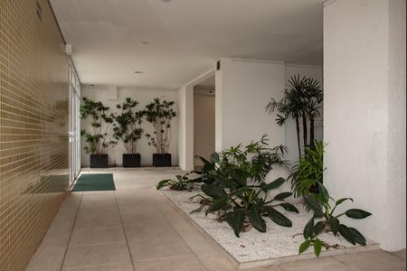Apartamento para alugar com 100m², 3 quartos e 2 vagasHall social