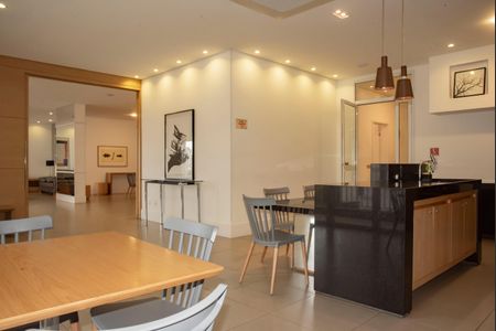 Apartamento para alugar com 100m², 3 quartos e 2 vagasÁrea comum - Salão de festas