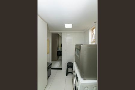 Apartamento à venda com 135m², 3 quartos e 2 vagas Apartamento à venda com 135m², 3 quartos e 2 vagasÁrea de Serviço