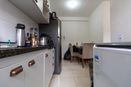 Apartamento à venda com 73m², 2 quartos e sem vagaCozinha e Área de Serviço