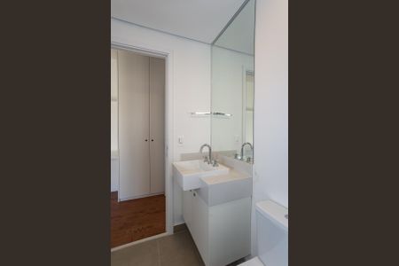 Apartamento para alugar com 75m², 2 quartos e 1 vagaBanheiro do quarto 2 Suíte