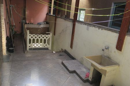Casa para alugar com 54m², 2 quartos e 1 vagaLavanderia e Quintal 