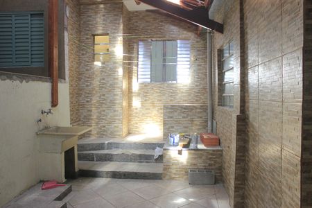 Casa para alugar com 54m², 2 quartos e 1 vagaLavanderia e Quintal 