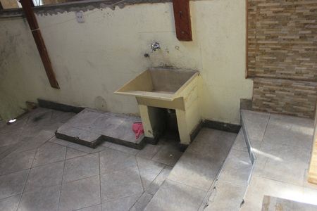 Casa para alugar com 54m², 2 quartos e 1 vagaLavanderia e Quintal 