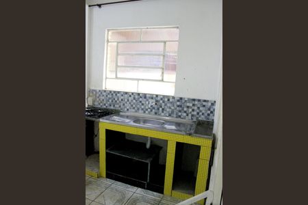 Cozinha  de casa para alugar com 2 quartos, 54m² em Parque Santo Antonio, Guarulhos