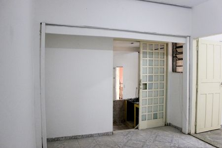 Casa para alugar com 54m², 2 quartos e 1 vagaQuarto 
