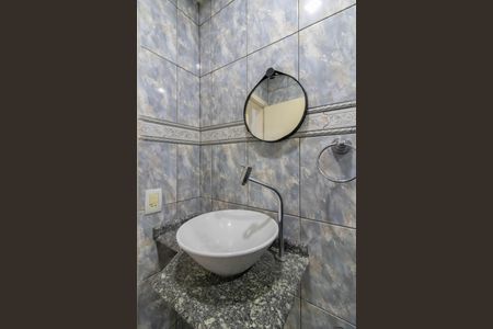 Banheiro de casa para alugar com 1 quarto, 93m² em Parque Santo Antonio, Guarulhos