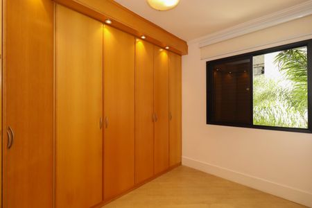 Apartamento à venda com 91m², 2 quartos e 2 vagasQuarto