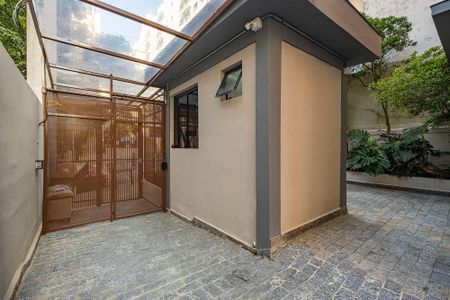 Apartamento à venda com 81m², 2 quartos e sem vagaÁrea comum