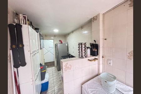 Apartamento à venda com 60m², 2 quartos e 1 vagaÁrea de serviço