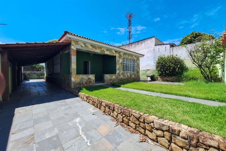 Casa à venda com 163m², 2 quartos e 6 vagas Casa à venda com 163m², 2 quartos e 6 vagasQuintal