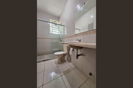 Casa à venda com 163m², 2 quartos e 6 vagas Casa à venda com 163m², 2 quartos e 6 vagasBanheiro Social