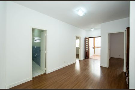 Casa à venda com 480m², 6 quartos e 4 vagas Casa à venda com 480m², 6 quartos e 4 vagasSALA