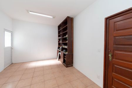 Casa à venda com 480m², 6 quartos e 4 vagas Casa à venda com 480m², 6 quartos e 4 vagasQUARTO5