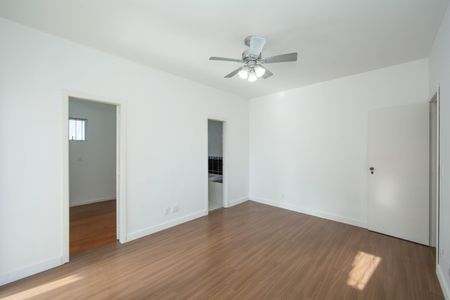 Casa à venda com 480m², 6 quartos e 4 vagas Casa à venda com 480m², 6 quartos e 4 vagasQUARTO1