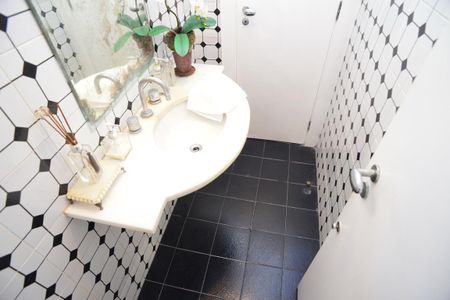 Casa de condomínio para alugar com 600m², 5 quartos e 5 vagas Casa de condomínio para alugar com 600m², 5 quartos e 5 vagasLavabo