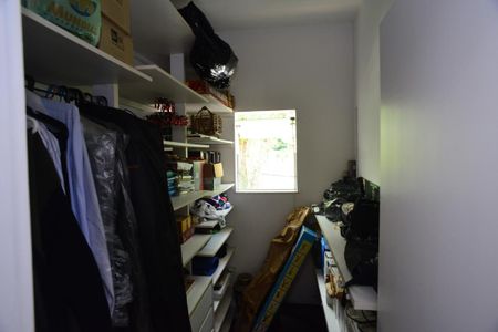 Casa de condomínio para alugar com 600m², 5 quartos e 5 vagas Casa de condomínio para alugar com 600m², 5 quartos e 5 vagasCloset Suíte 2