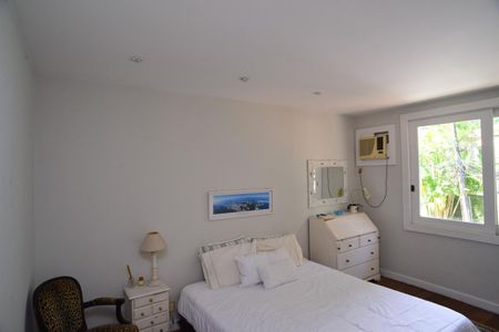 Casa de condomínio para alugar com 600m², 5 quartos e 5 vagas Casa de condomínio para alugar com 600m², 5 quartos e 5 vagasSuíte 3